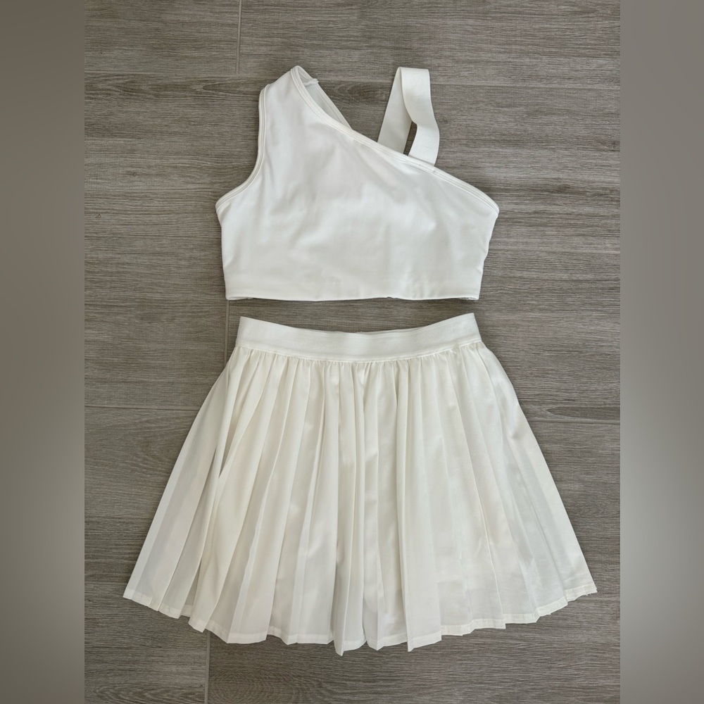 H&M White Tennis Skirt Sports Bra Set Pleated S